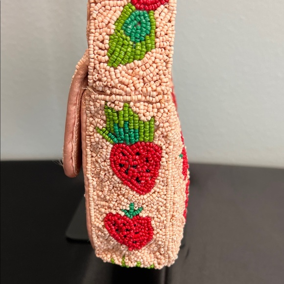 Sincerely Jules | Strawberry 🍓 Beaded Bag - Picture 8 of 13